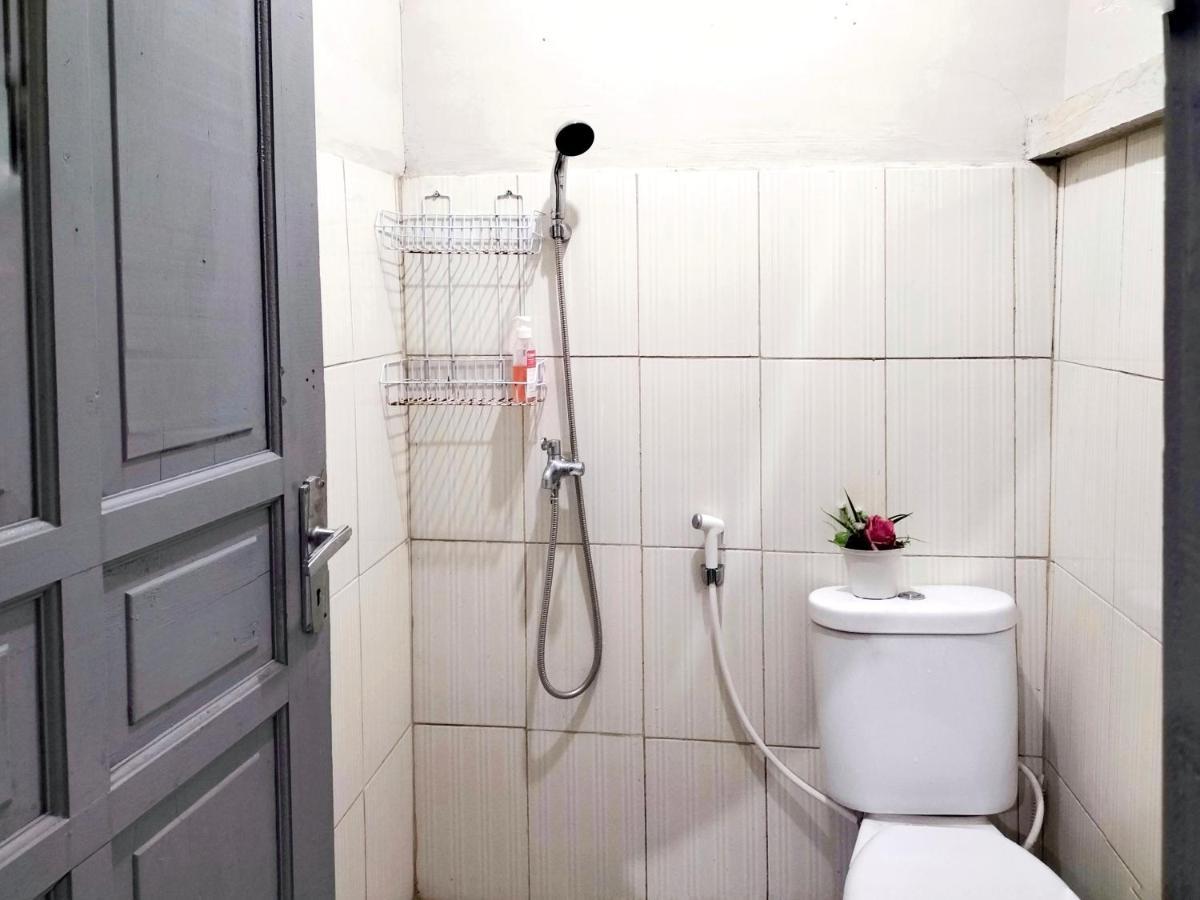 Brussels Homestay Kost Balige Extérieur photo